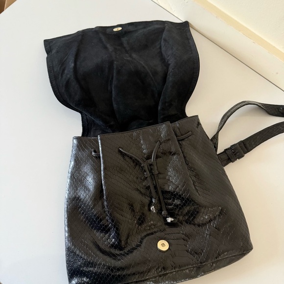 Vintage  SHARIF Reptile Embossed Cross Body Shoulder Bag Black - Picture 5 of 11